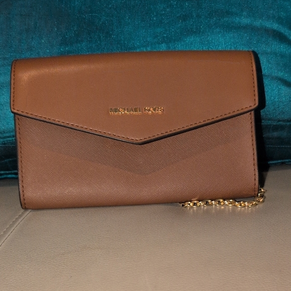 Michael Kors Brown Leather  with Gold Chain - Picture 1 of 9